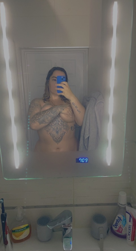 alishaaragoneeee onlyfans leaked picture 1