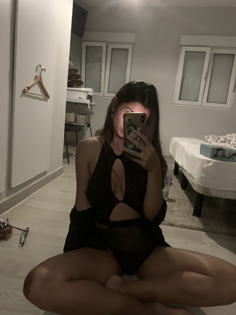 ana997 onlyfans leaked picture 1