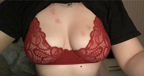 april_rose894 onlyfans leaked picture 1