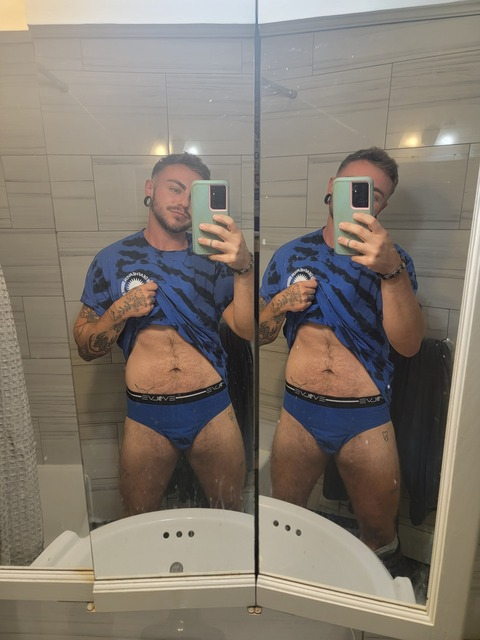averyjames_999 onlyfans leaked picture 1