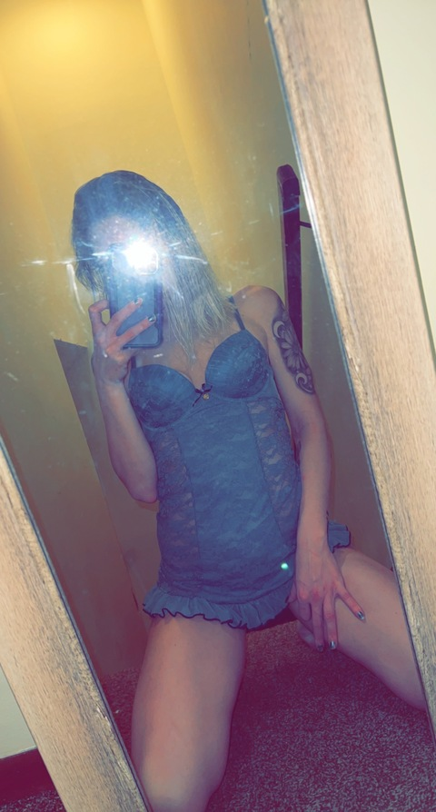 bee.baby96 onlyfans leaked picture 1