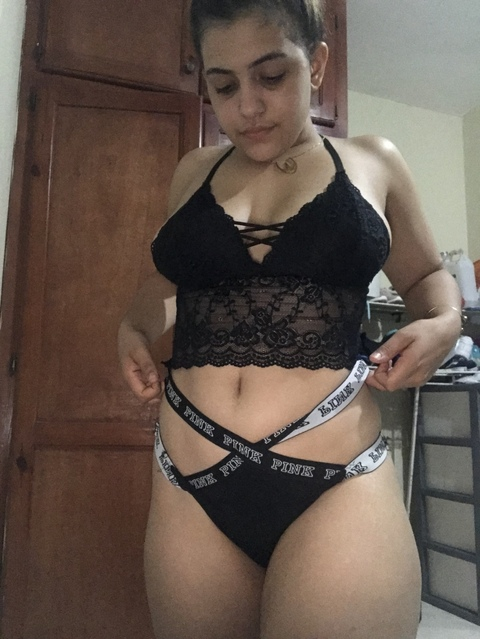 blanquita1220 onlyfans leaked picture 1