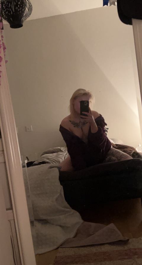 blondanmh onlyfans leaked picture 1