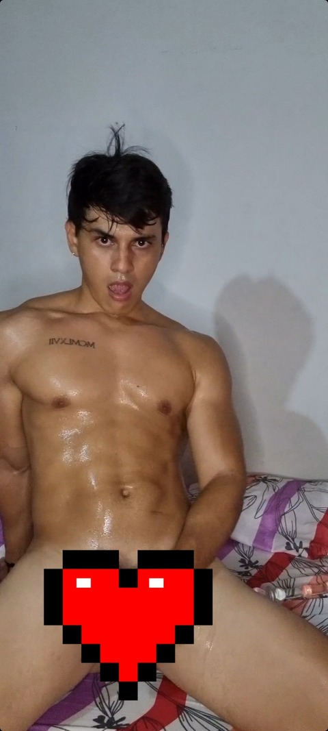boyfithottop8 onlyfans leaked picture 1