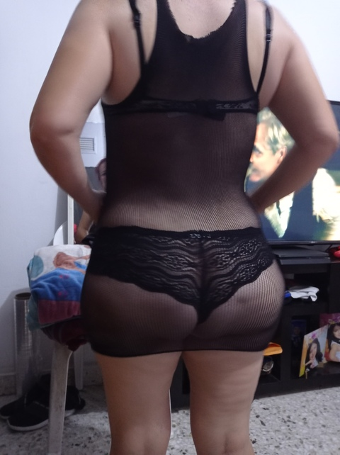 cecilia71100305 onlyfans leaked picture 1