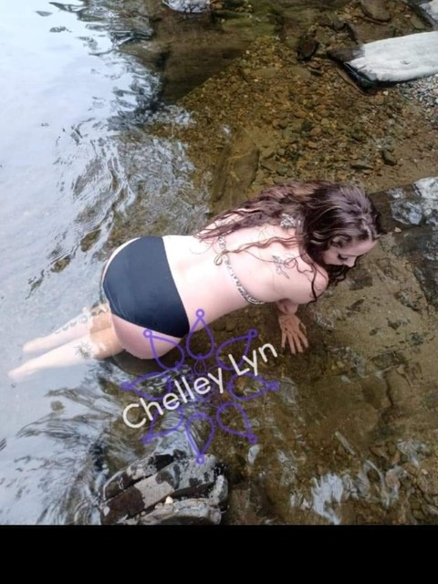 chelleylyn onlyfans leaked picture 1