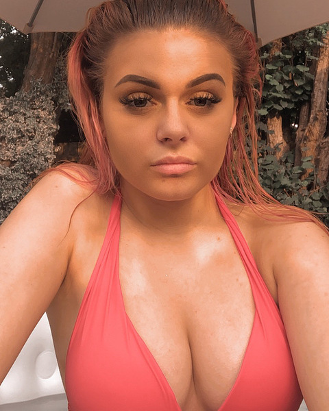 chloeg_xx onlyfans leaked picture 1