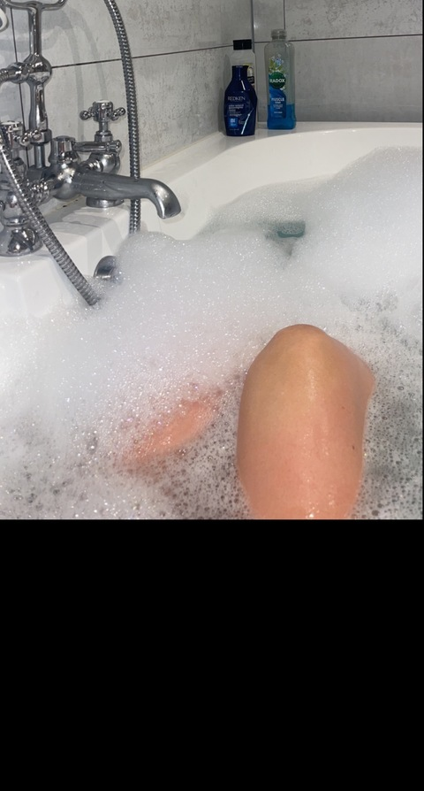 coco.ldn onlyfans leaked picture 1