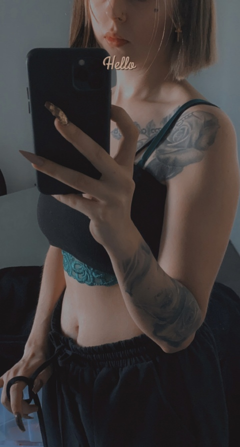 crazybbgirl onlyfans leaked picture 1