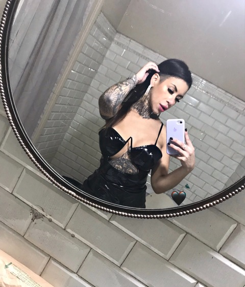 creepydollcave onlyfans leaked picture 1