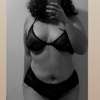 Profile picture of curvy_linea