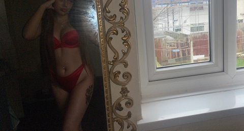 ellielouise18xxx onlyfans leaked picture 1