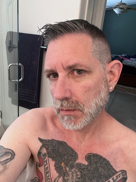 gaybearcub70 onlyfans leaked picture 1