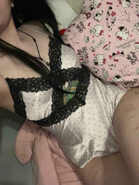hellgirlexi onlyfans leaked picture 1