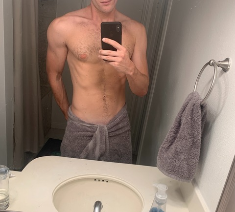 hungnhotsocal95 onlyfans leaked picture 1