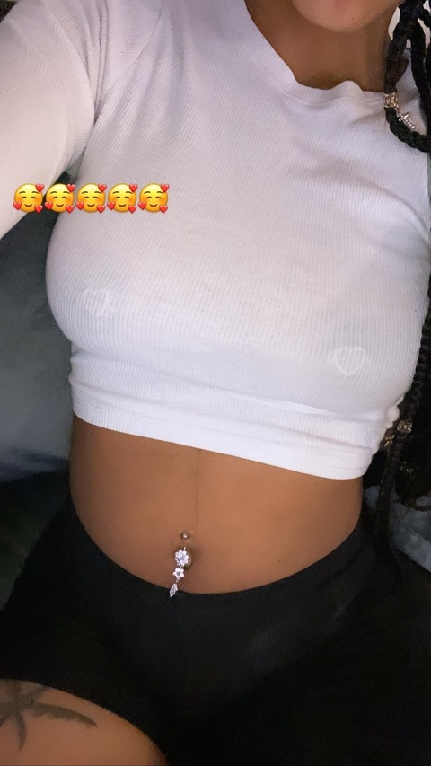 itssdessy onlyfans leaked picture 1