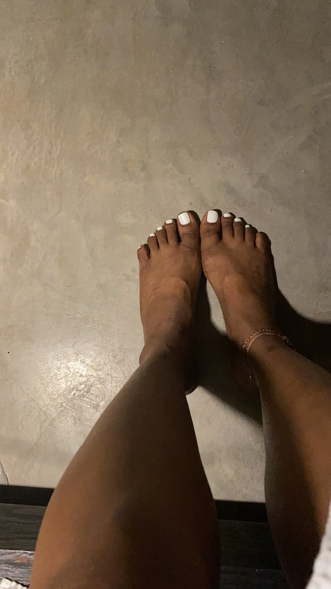 kinky-toes onlyfans leaked picture 1