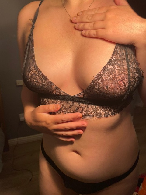 lanaalunass onlyfans leaked picture 1