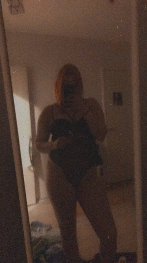 lilbratbitch onlyfans leaked picture 1