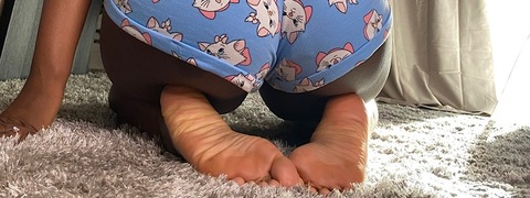 luvhoneyfeet onlyfans leaked picture 1