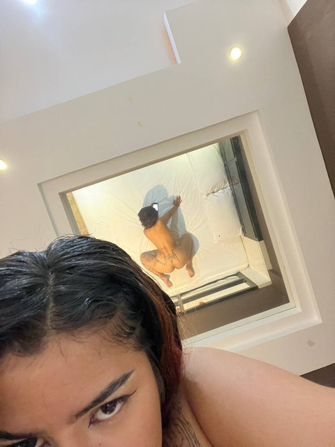 mariavolcan onlyfans leaked picture 1