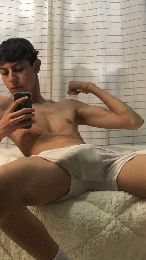matheuss.16 onlyfans leaked picture 1