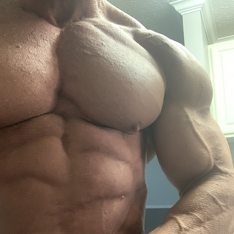 maturedmuscle onlyfans leaked picture 1