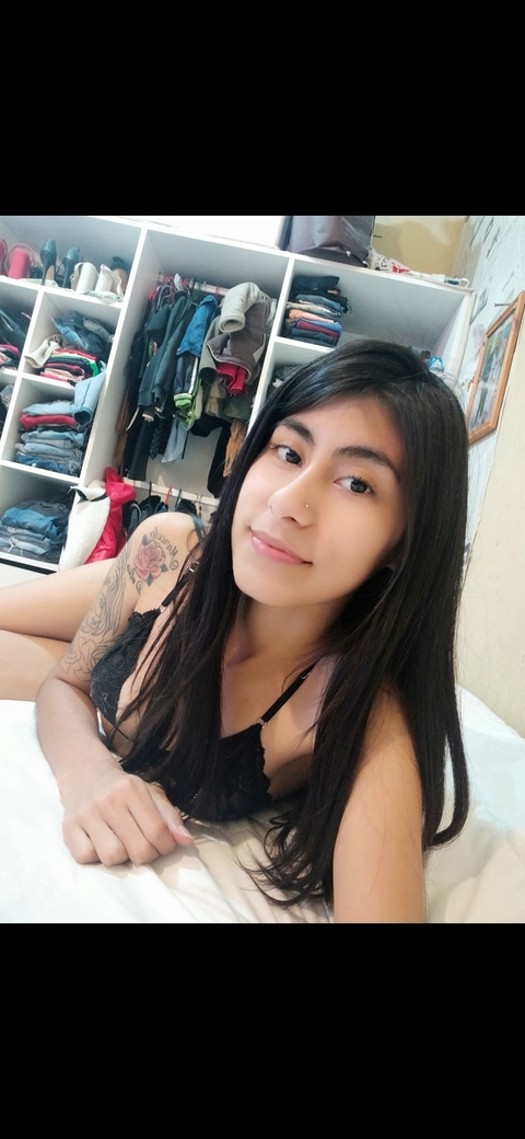 mialopez7 onlyfans leaked picture 1