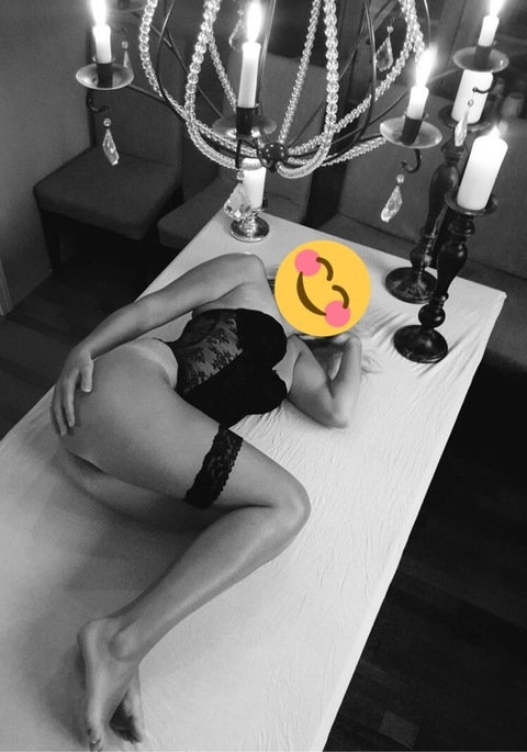 miss- onlyfans leaked picture 1