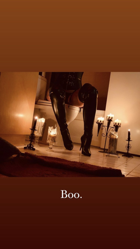 mistress-007 onlyfans leaked picture 1