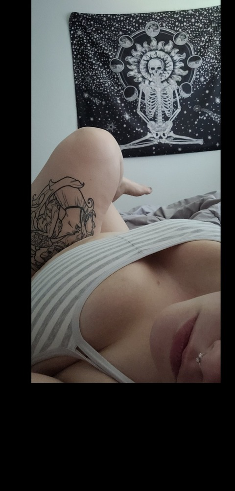 myowndestiny1695 onlyfans leaked picture 1