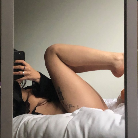 peachbellinibitch onlyfans leaked picture 1