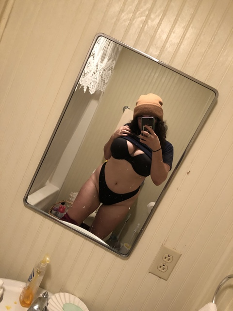 queen_em onlyfans leaked picture 1
