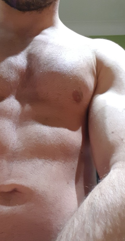 reece_anacondafree onlyfans leaked picture 1
