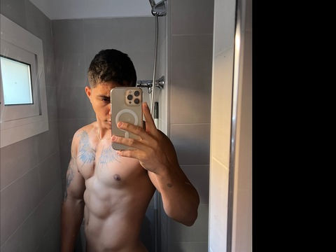 ricky_alex23 onlyfans leaked picture 1