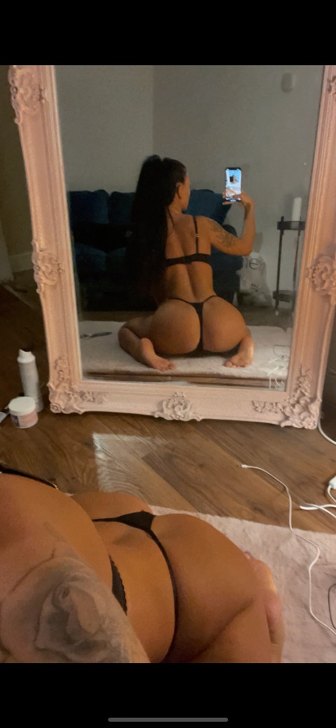 robynthomson onlyfans leaked picture 1