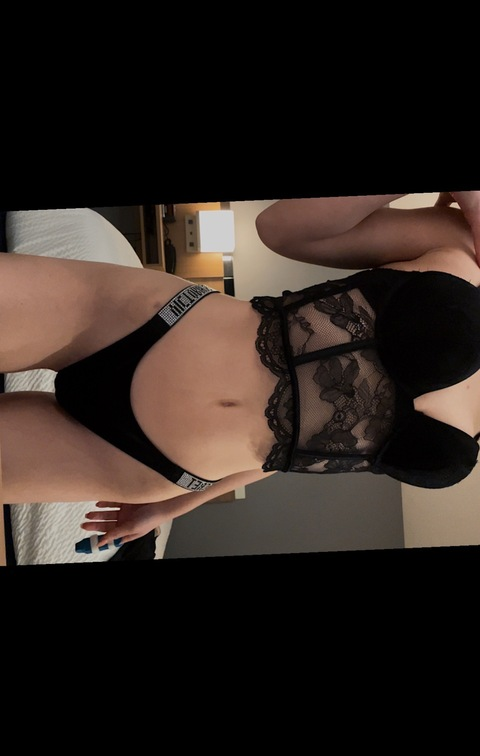 rosiieeeeee onlyfans leaked picture 1