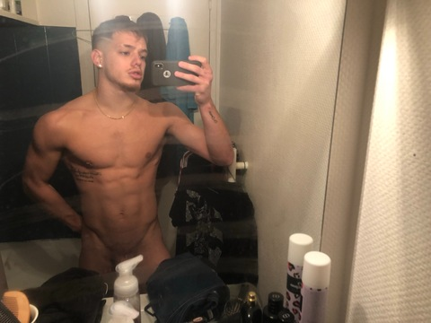 sensai18 onlyfans leaked picture 1