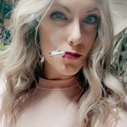 Profile picture of smokingdarling