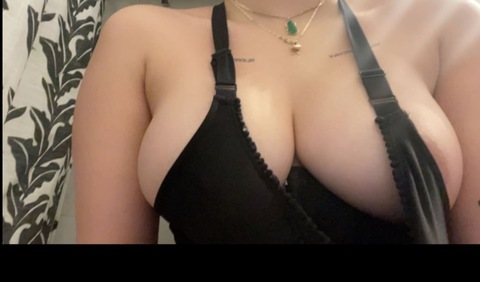 spiceniss onlyfans leaked picture 1