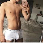 Profile picture of suggarboyxx