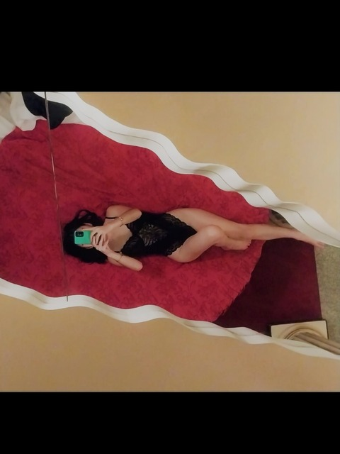 sweetceline30 onlyfans leaked picture 1