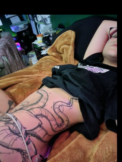 tatted.temptress onlyfans leaked picture 1