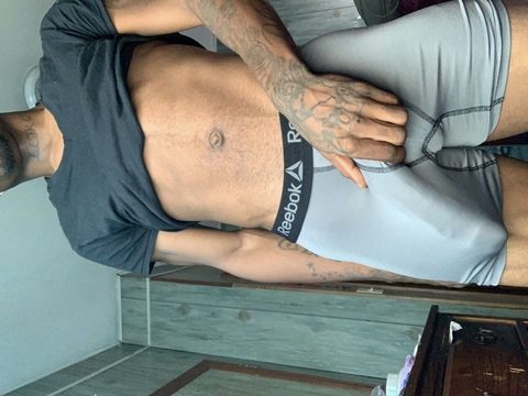 thefreakyloverz onlyfans leaked picture 1