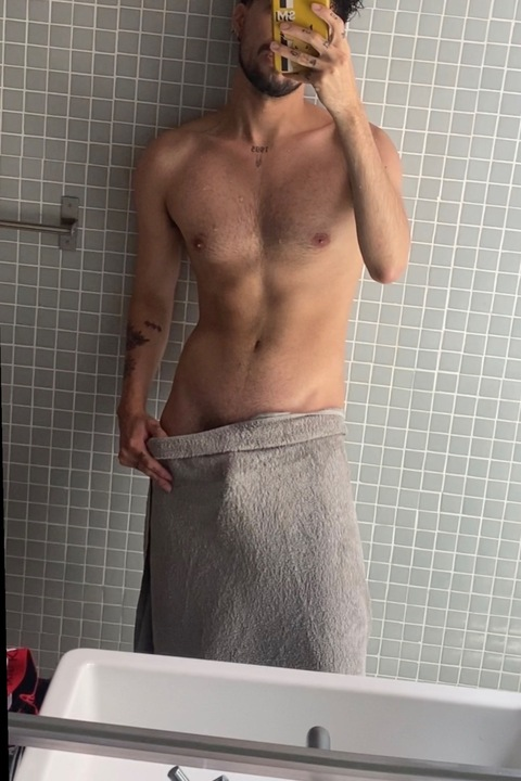 tiagosarmientoo onlyfans leaked picture 1