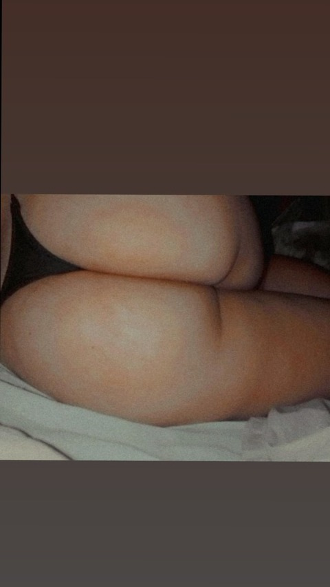 yourlovebaby1 onlyfans leaked picture 1