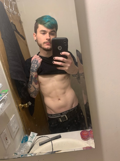 zzenrick onlyfans leaked picture 1